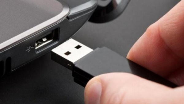 ¿Cómo se borra lo que hay en un pendrive?