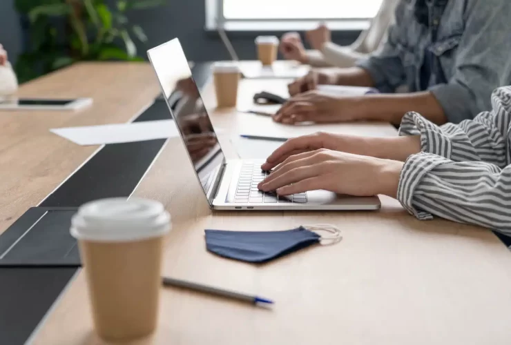 Teletrabajo: Descubre los beneficios y desafíos de trabajar desde casa